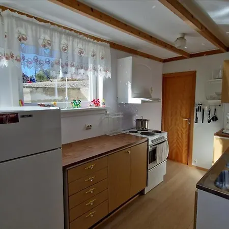 Daire In Peacefull Surroundings Ådnavik